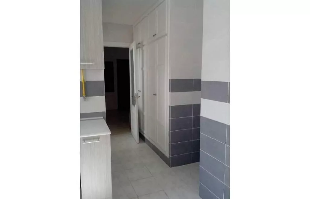 Appartemnt S+3 à manouba ville 