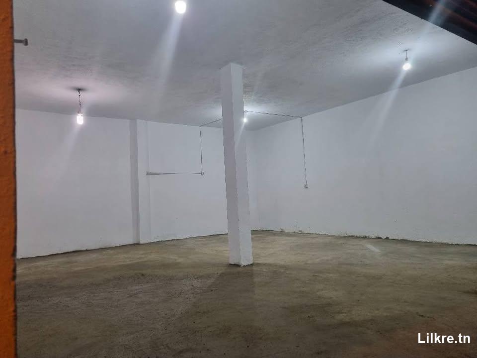 A louer un Dépôt à sidi dhrif