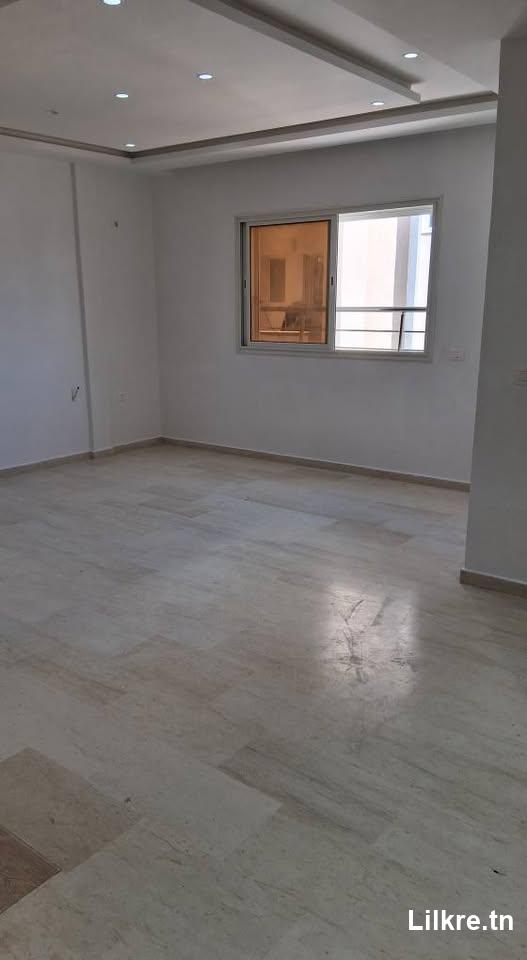 a louer un maison S+2 à Bhar Lazreg Marsa