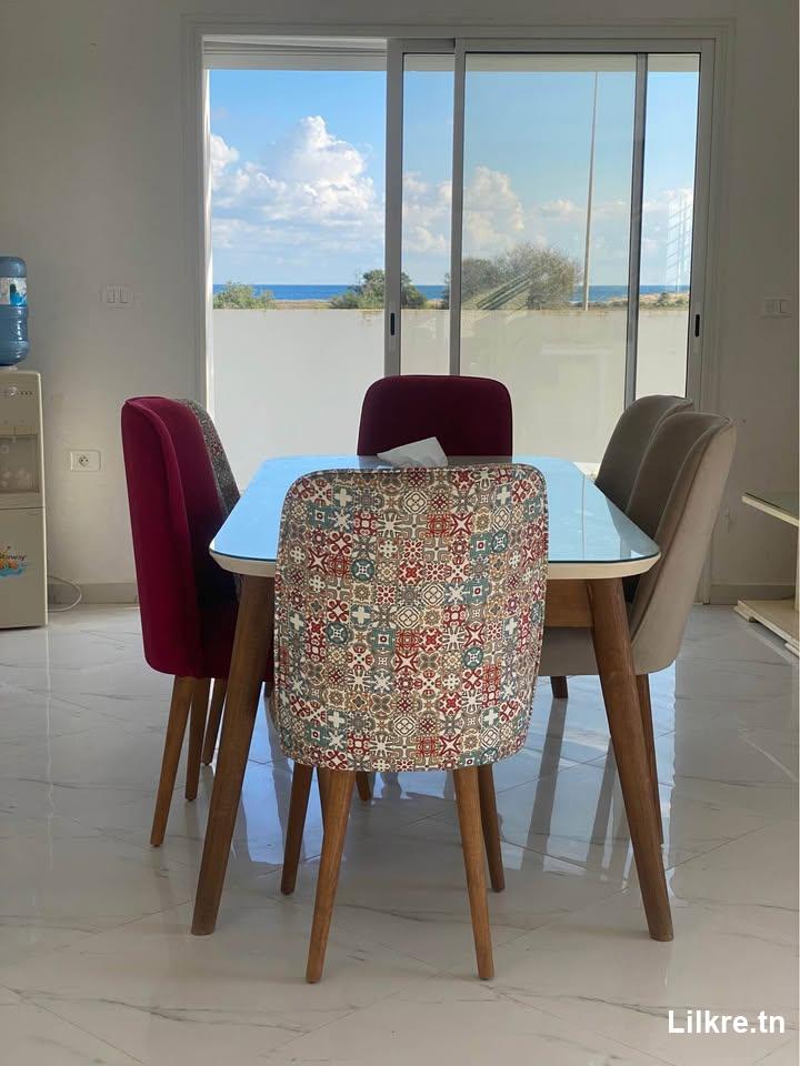 A louer un Villa S+4 avec vue sur mer à Korba 