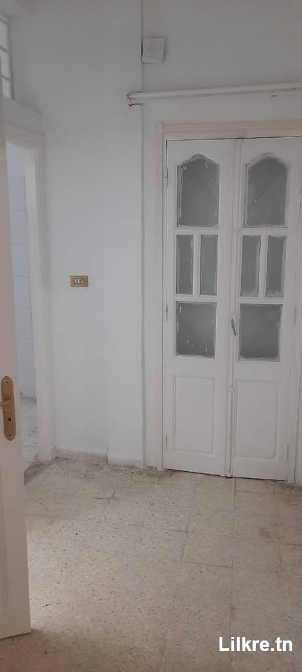 À louer un appartement S+2 à Nkhilett