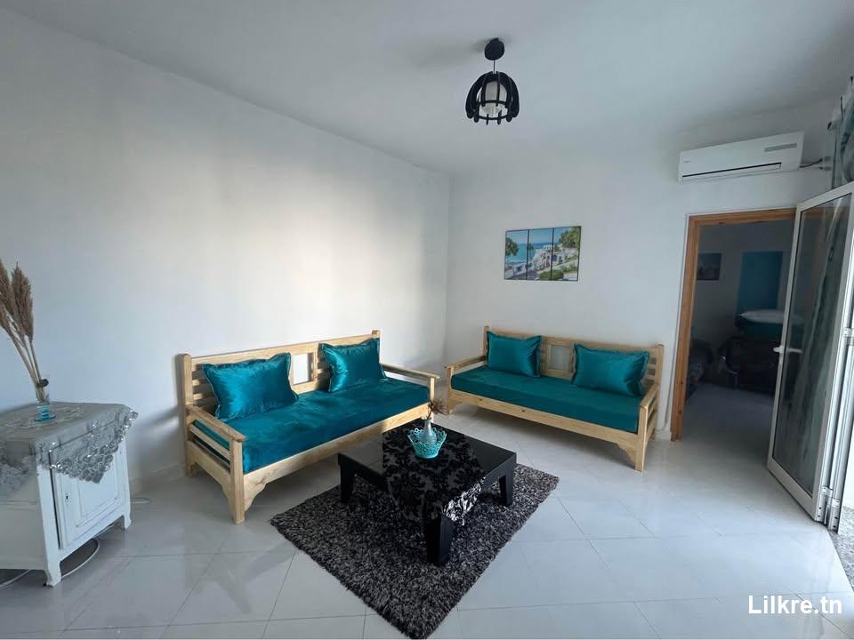 À louer  un Appartement S+3 à Rafraf Plage à 30 secondes de la me