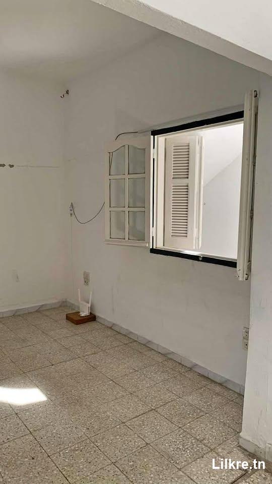  A louer un appartement s+1 au RDC au kram 