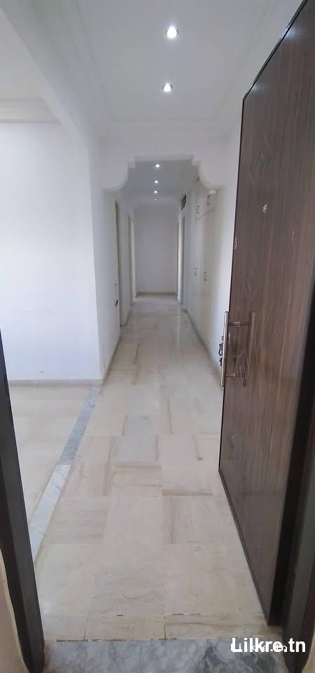 A louer un appartement  a carthage yasmine