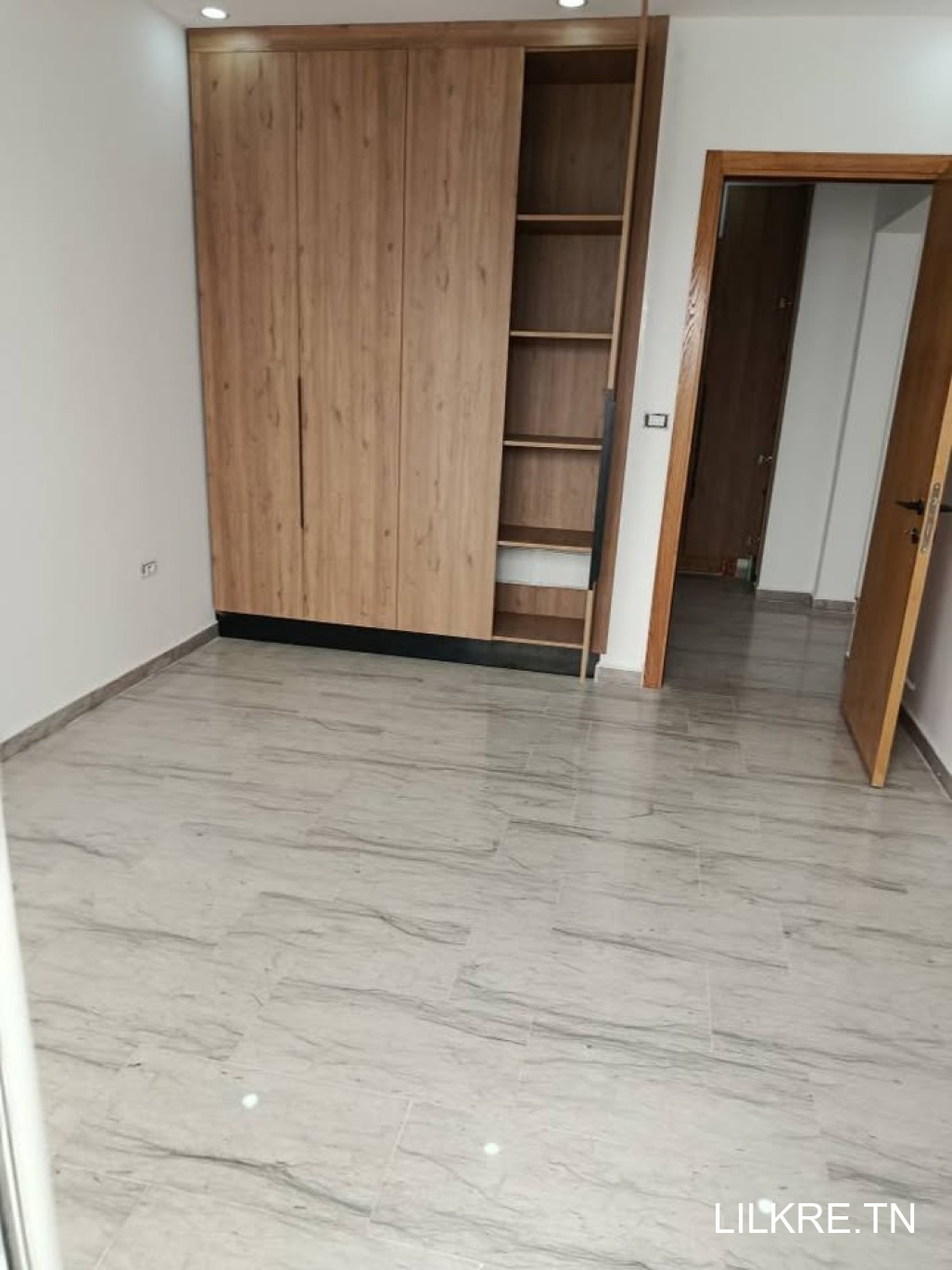 A louer un appartement s+3 a cité khalil 