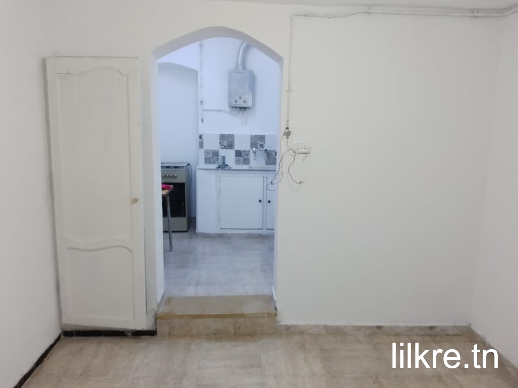 A louer un studio s+0 a manouba 