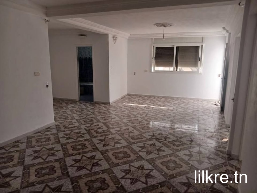 A louer un étage de villa  a enkhillette 