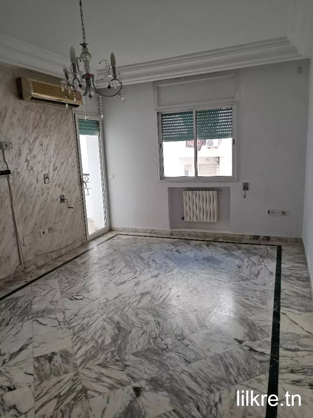 A louer un studio s+1 a ennasr 1