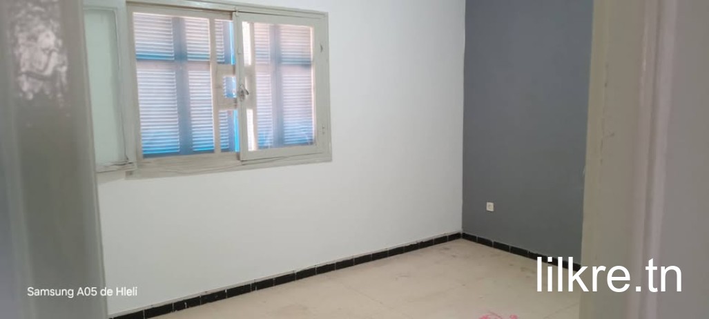 A louer un étage de villa a  ben arous 