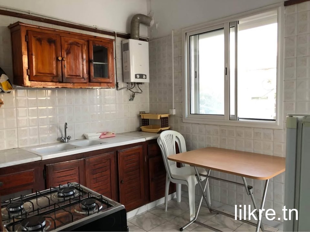 louer un étage de villa a bayrem tounis 