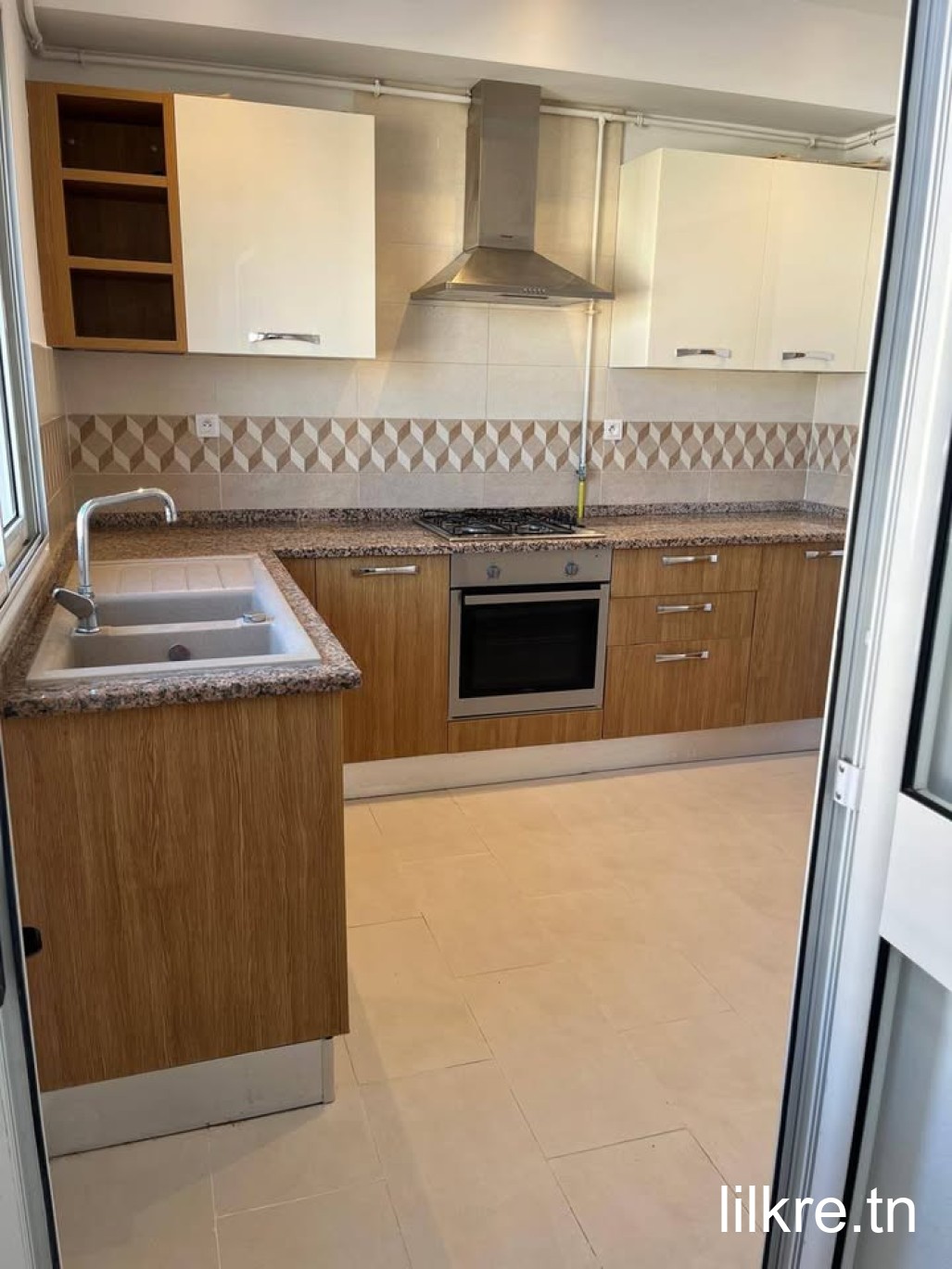 A louer un appartement  a cité wahat