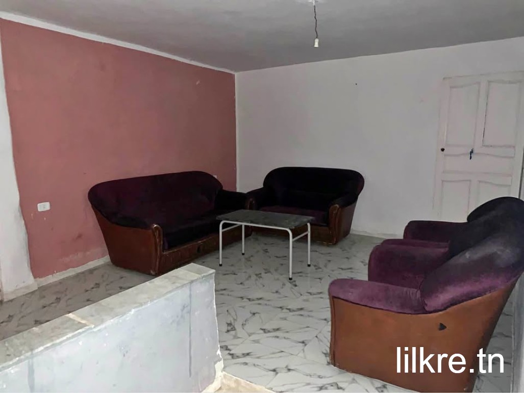 A louer un étage de villa a  la pichérie 