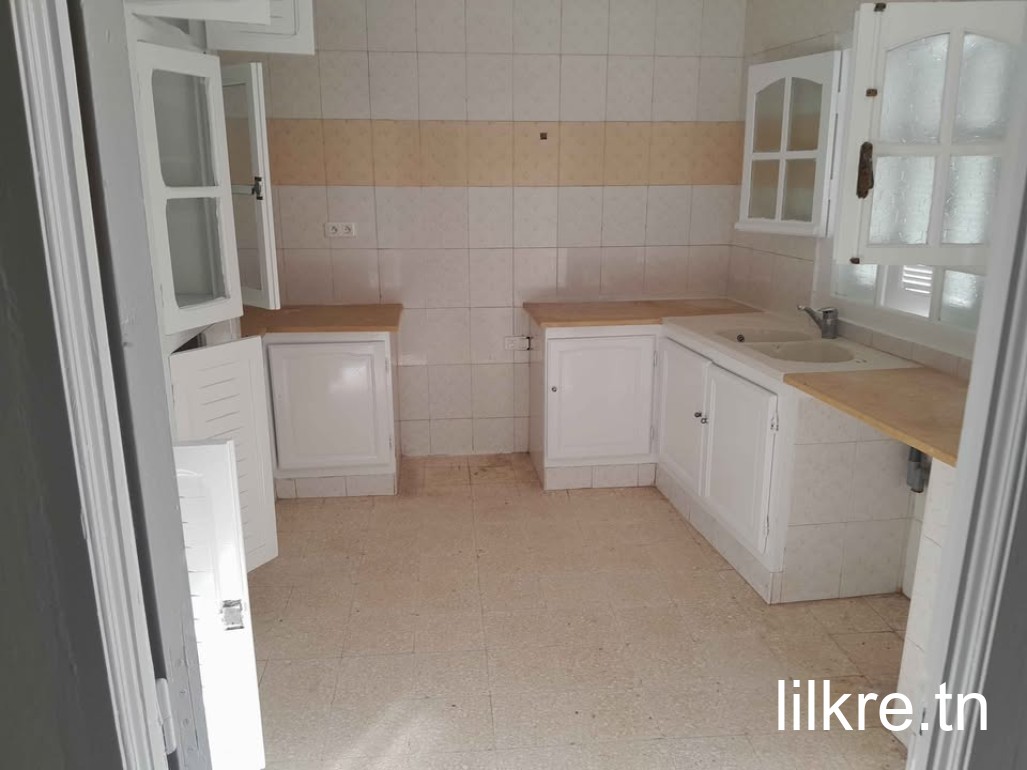 A louer un étage de villa  a nabeul 