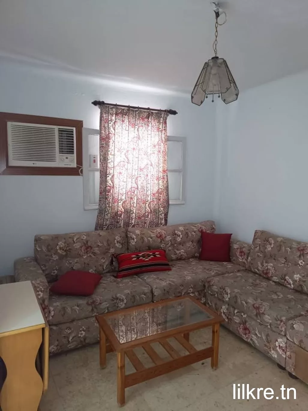 A louer un studio  meublée a ezzahra 