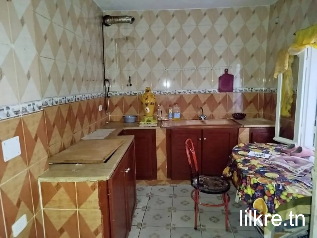  A louer un étage de villa a daouar hicher 