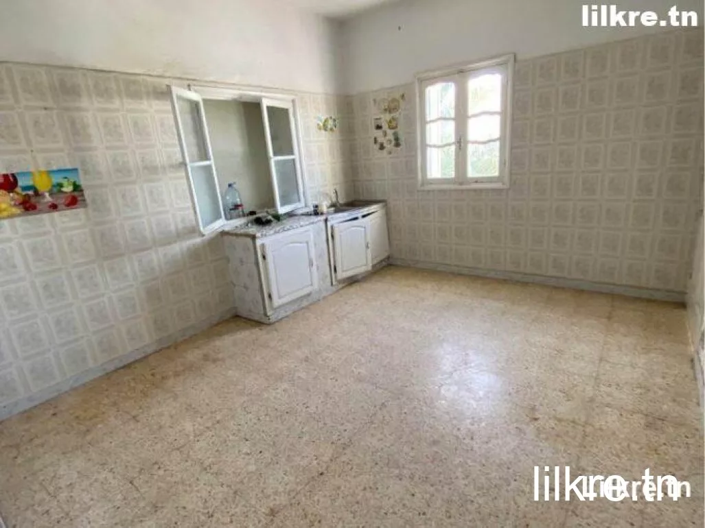  A Louer un Studio S+1 à Sakiet Ezzit