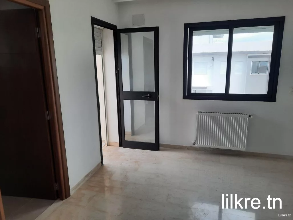 Grand Appart de luxe a Manouba