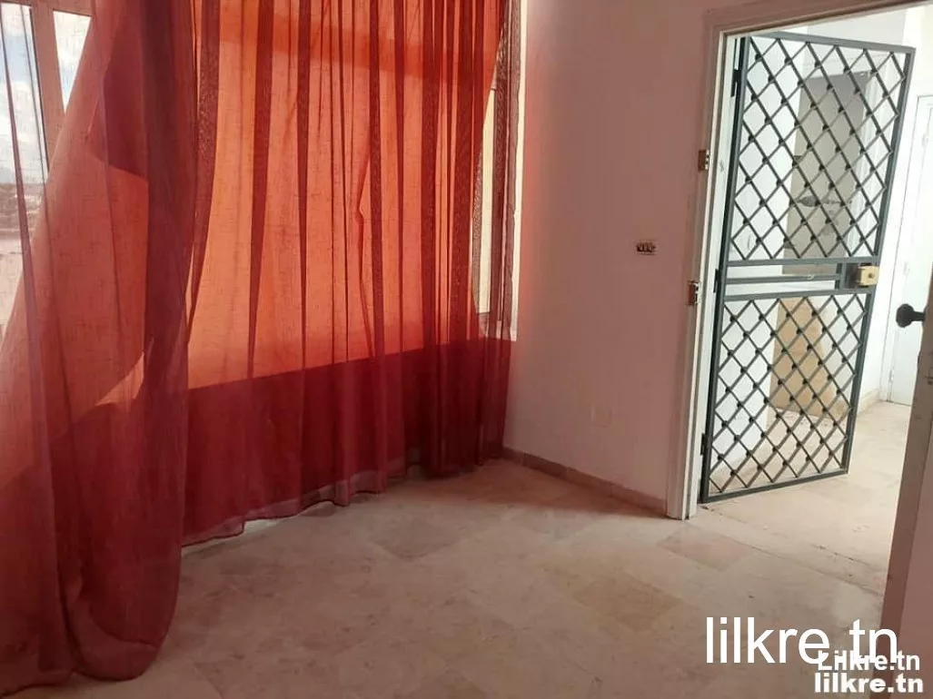 A louer un spacieux Appartement S+3 à Boumhel Bassetine