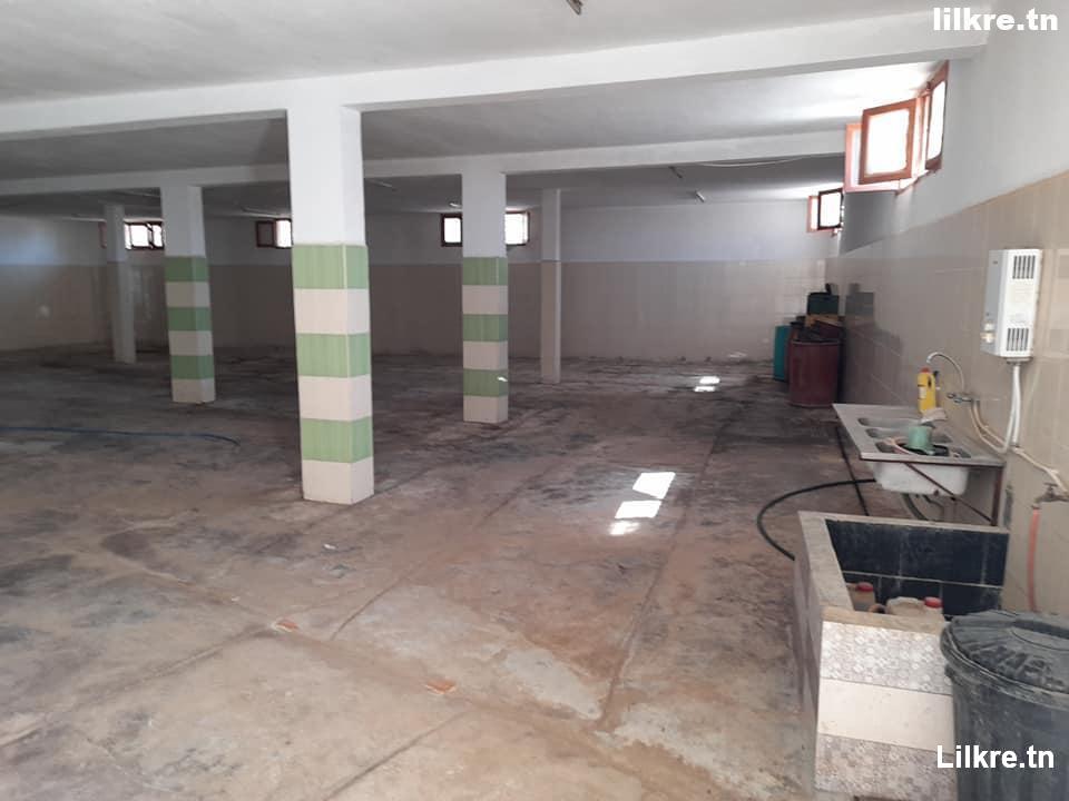 Dépôt a louer 400m2 à Minhla