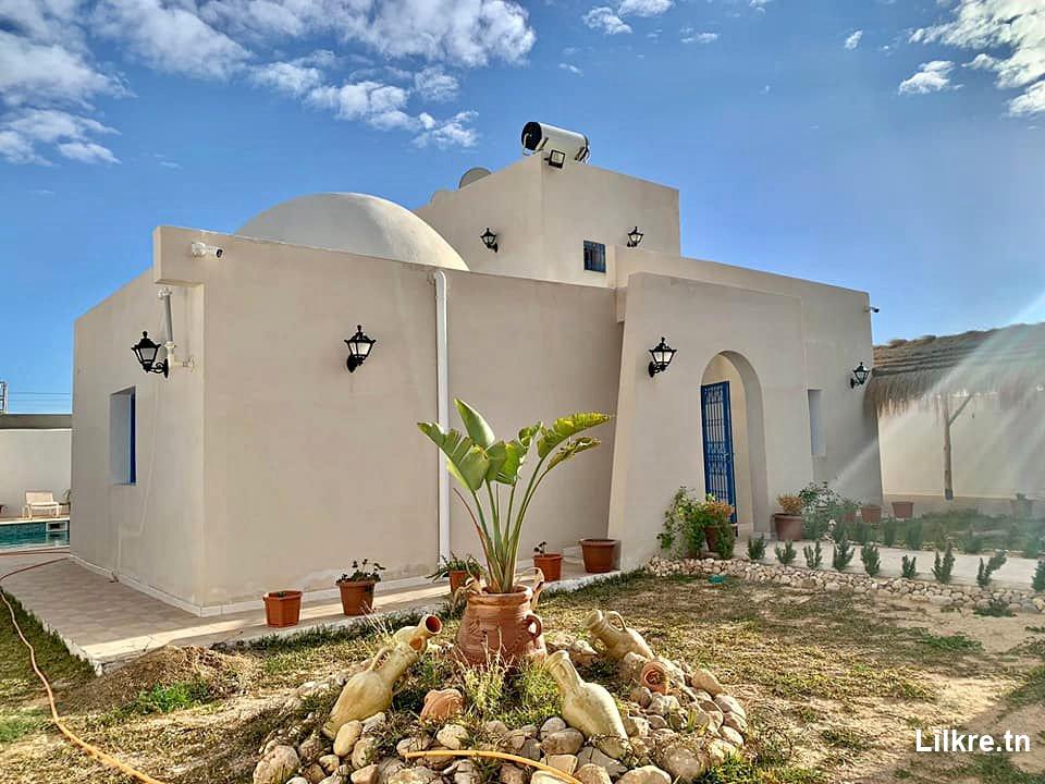 A louer une Villa S+3 à Djerba Richement Meublé