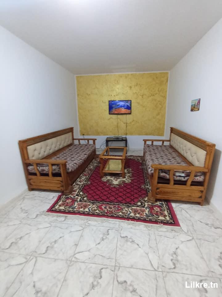 A louer un Appartement S+1 Richement Meublé très propre à Borj Louzir Ariana 