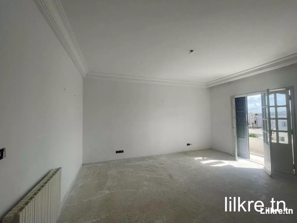 A louer Un très bel appartement S+3 à El Mourouj