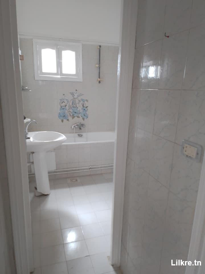  A louer une Villa S+4 à Skanes Monastir