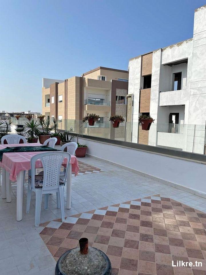 A louer un Appartement  haut standing, pied dans l'eau à Kélibia