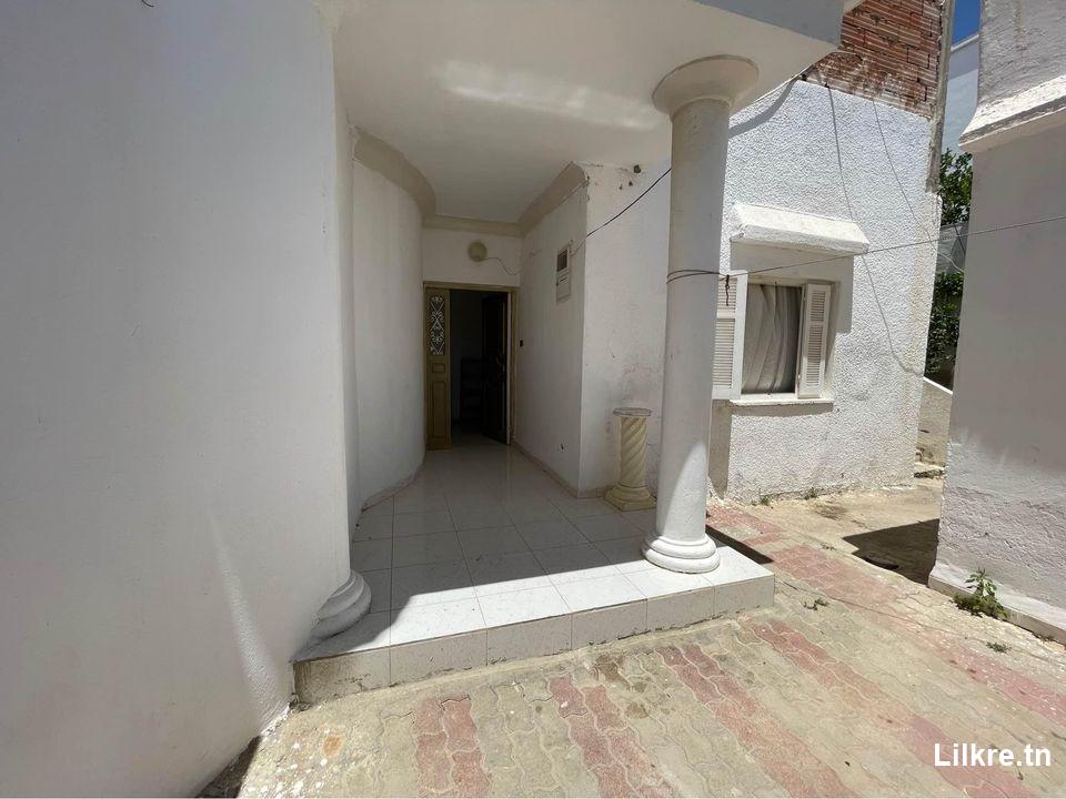 A louer une villa S+1 à  kharouba hammamet nord . 