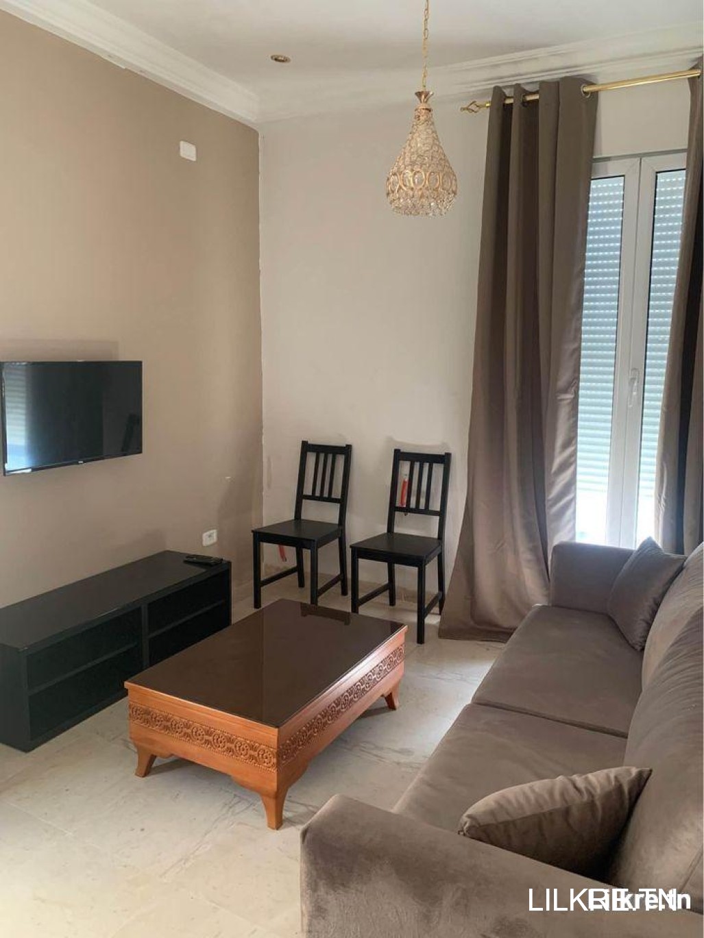 A louer un Appartement Meublé  S+1 à L'aouina  