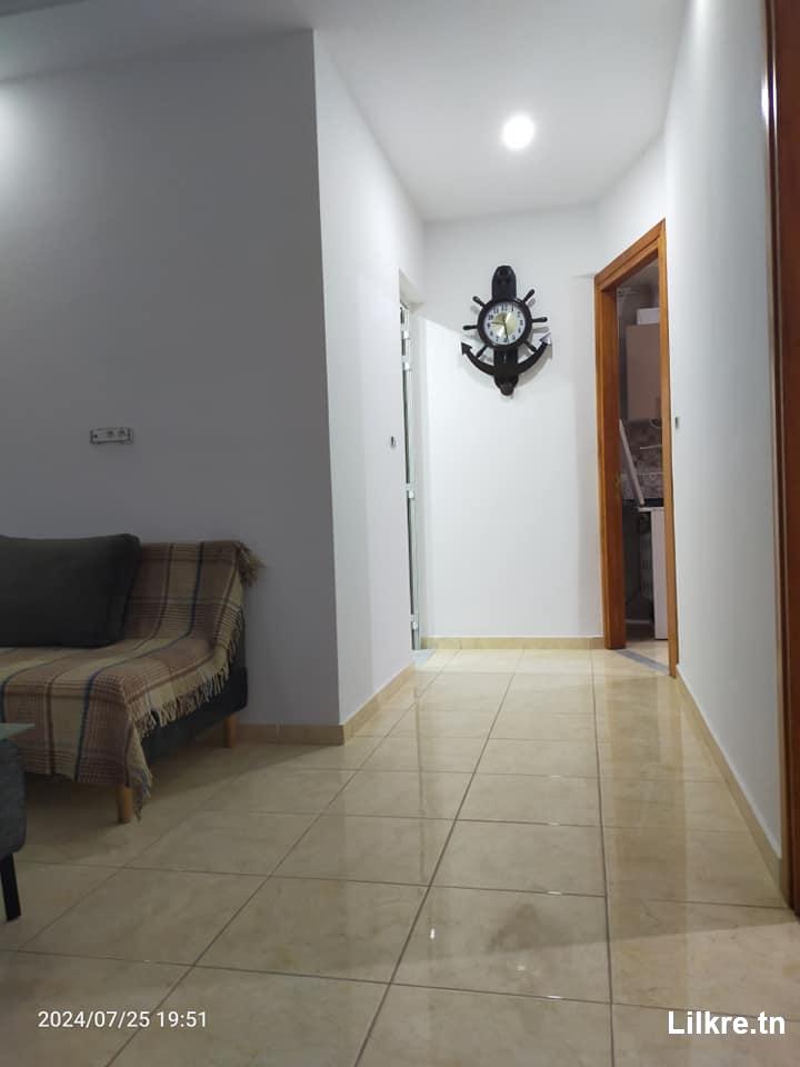 A louer un Appartement S+1 Meublé à la Marsa  Cité Erabi3.