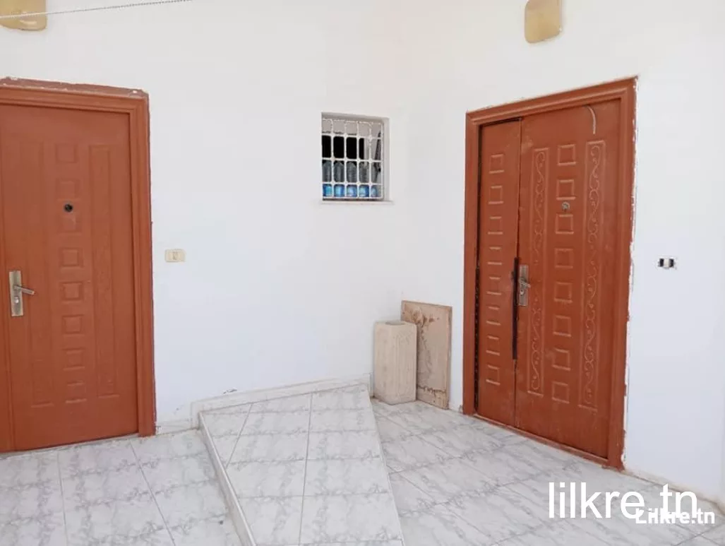 A louer un Etage de Villa  S+2 à borj el Baccouch Ariana 