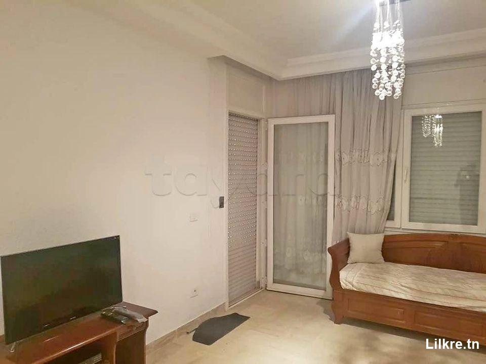 A louer un Appartement Vide  S+2 à La Soukra  