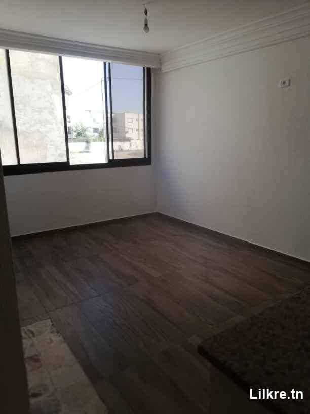 un appartement à louer a soukra 1er etage s2