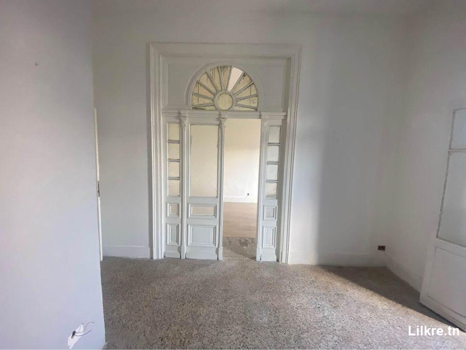 Appartement S+4 à louer au centre ville de Tunis