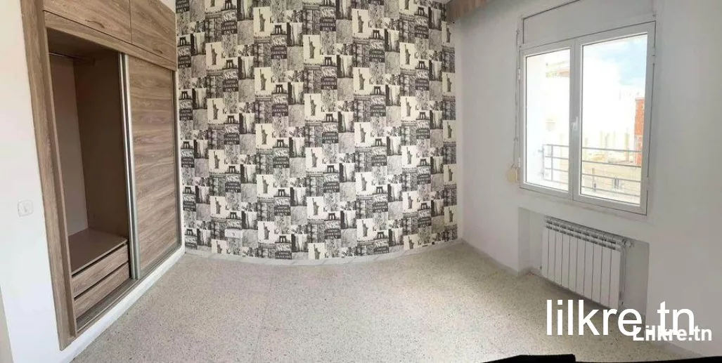 Appartement S+3 à El Ghazela