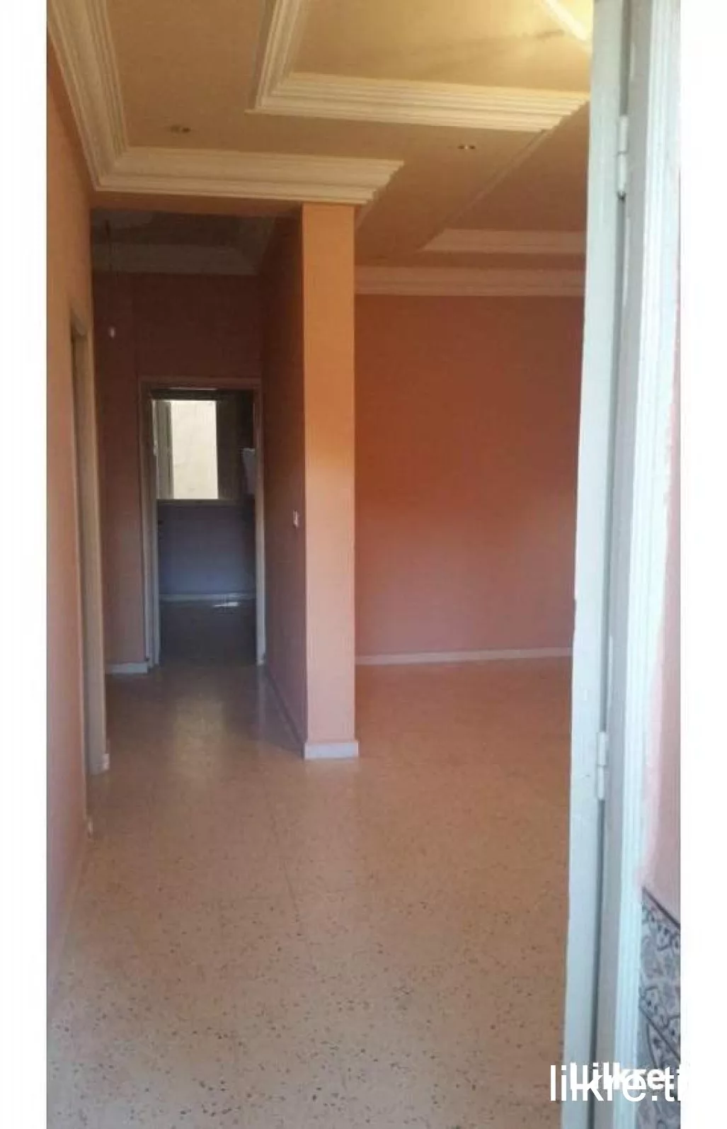 etage s+2  et des chambres meublée