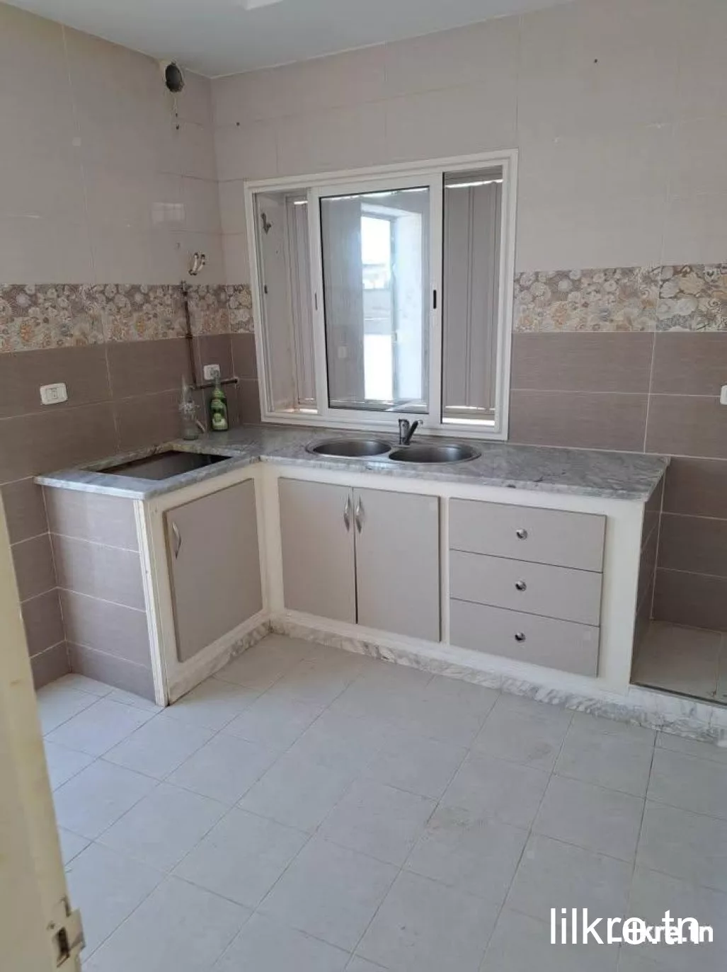 appartement a louer s+1 agba _ 1er etage