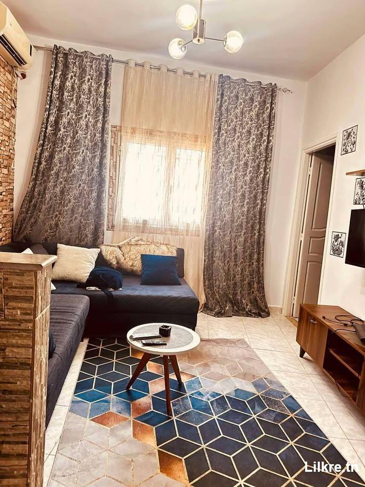 a louer studio meublé , s+1 Tunis Beb Jedid