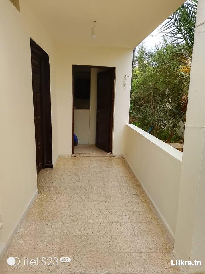 à louer RDC de villa à sfax