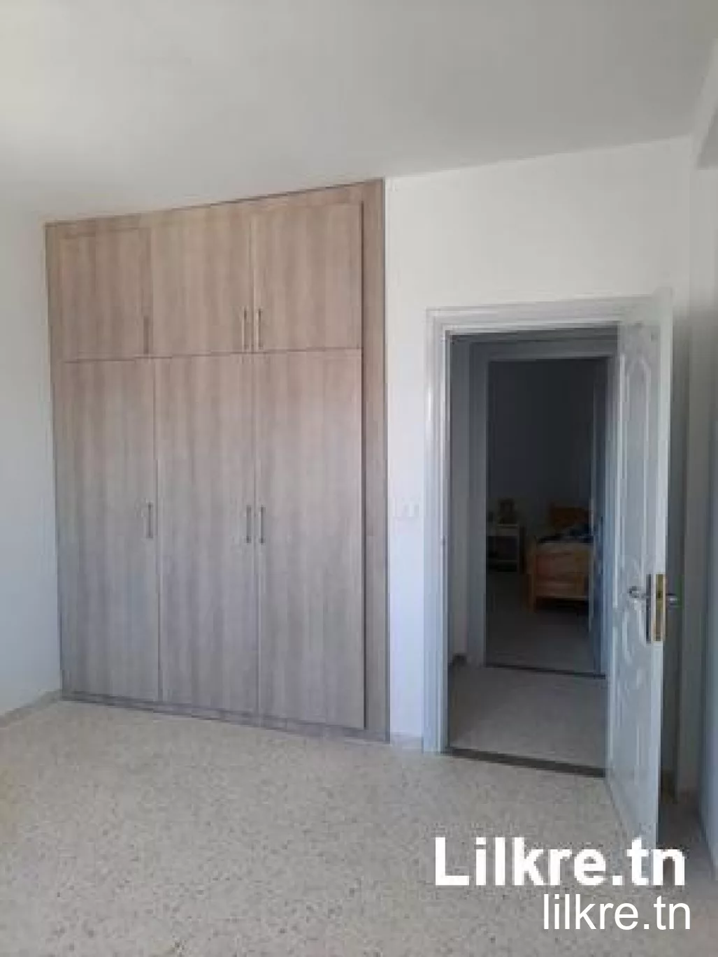 location etage de villa pour des étudiantes