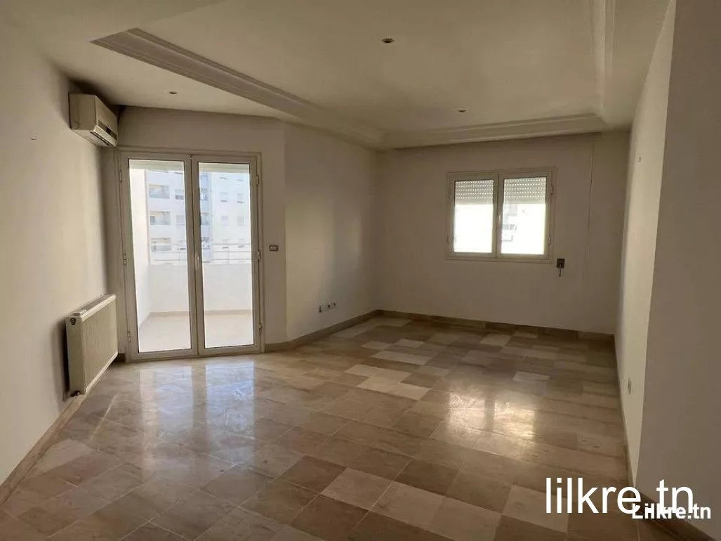 a louer appartement a el wahat l'aouina