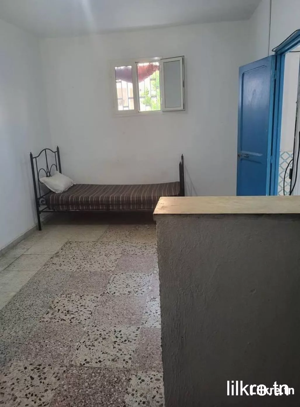 À louer : Studio S+0 semi_meublé à Cité El Khadra