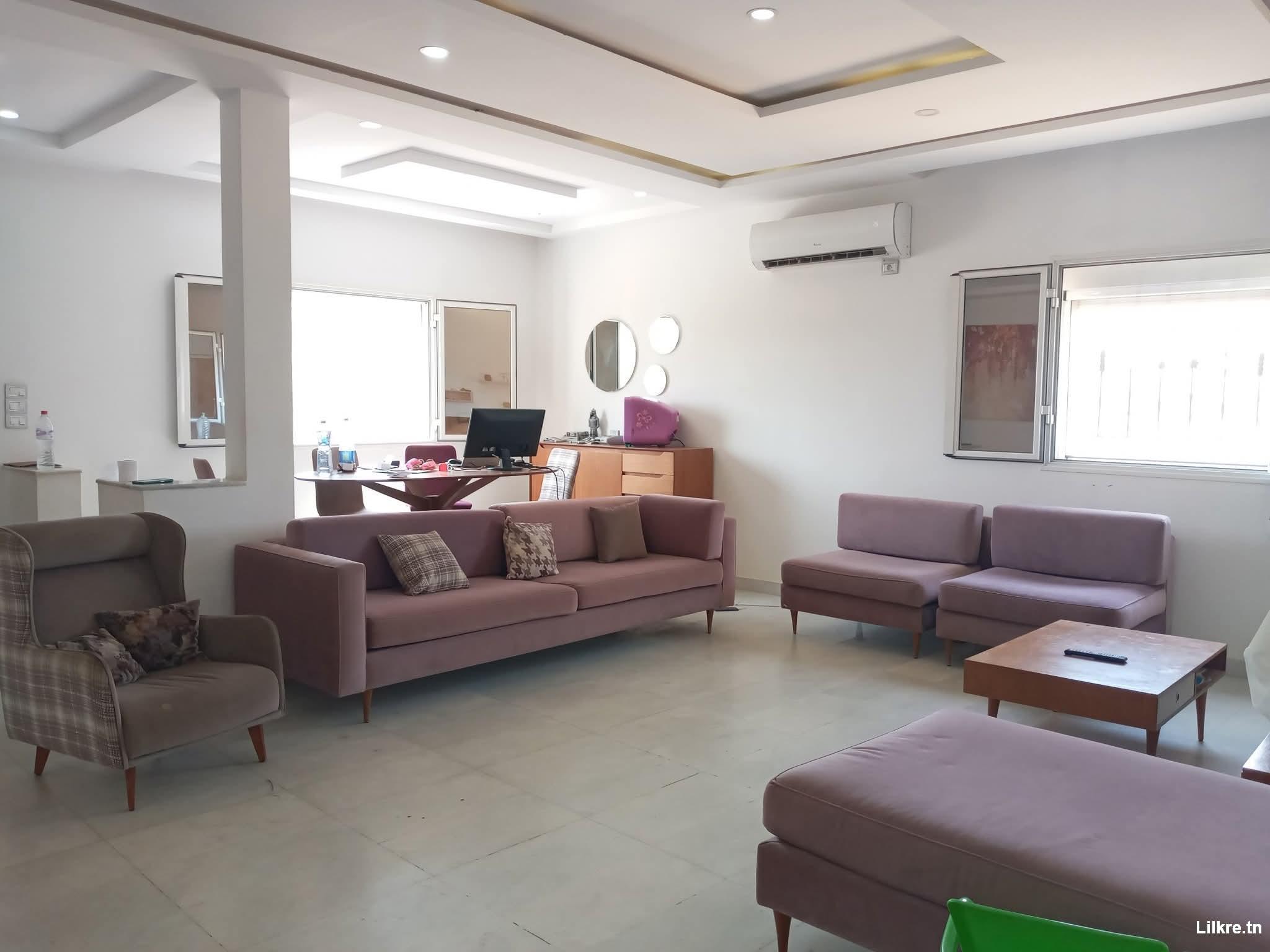 Villa S+3 haut standing à louer à Manouba pour une famille