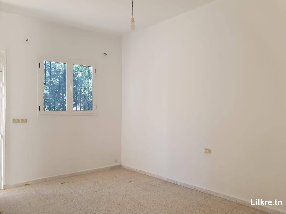 Maison S+2 à louer à l’année à Menzel Temime