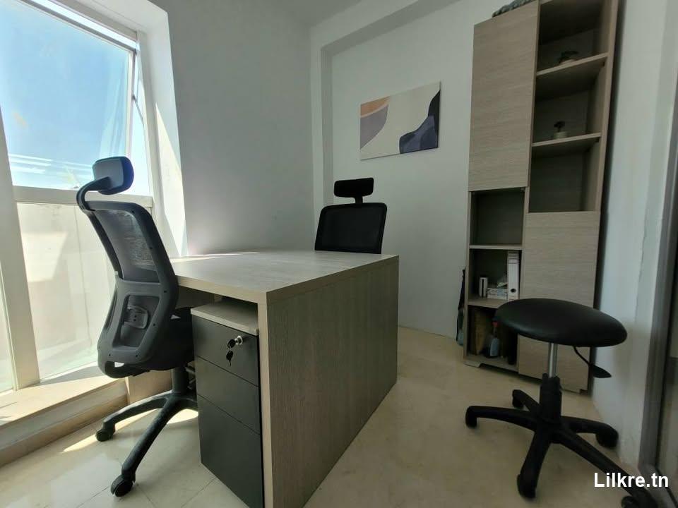 À louer : Bureau meublé 