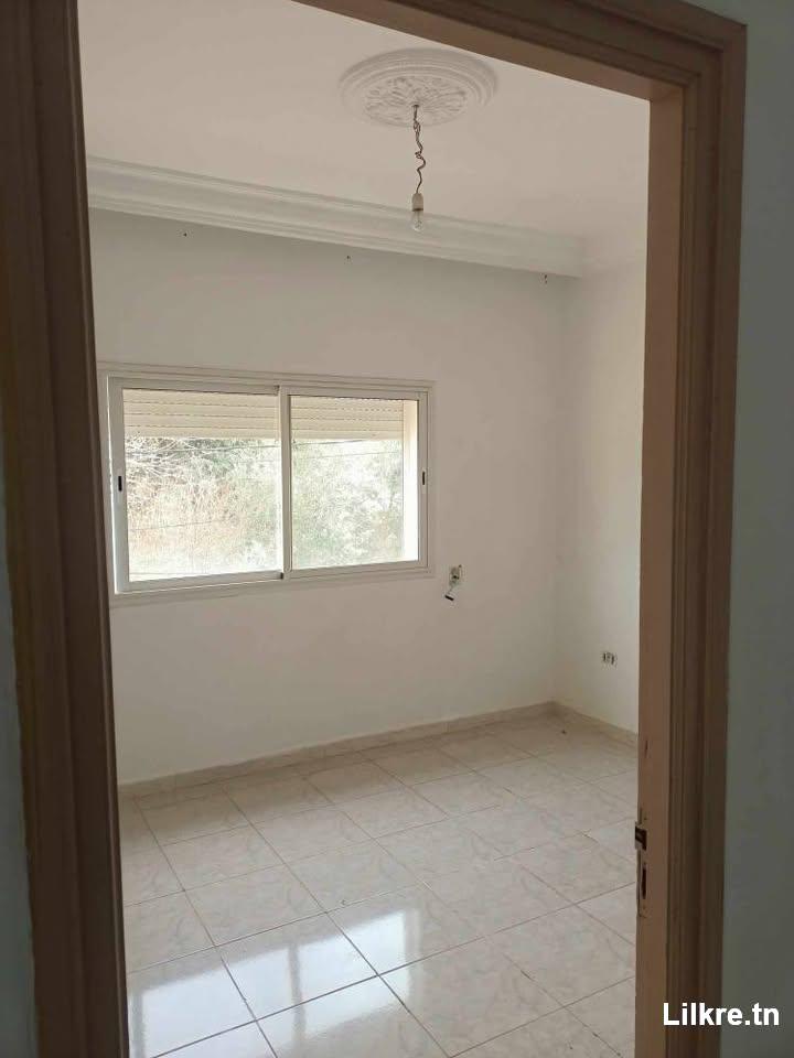  Appartement S+2 à louer la soukra
