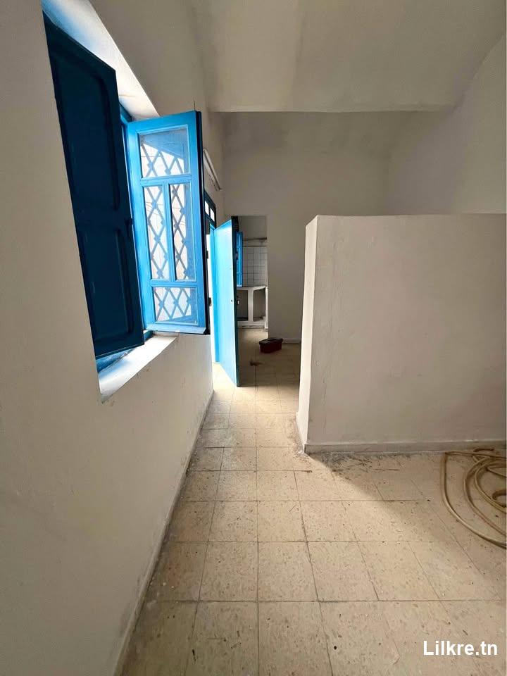 Studio à louer à Beb El Khadra 