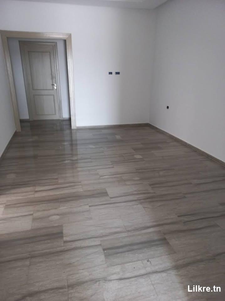 A louer un étage de villa s+3 mourouj 