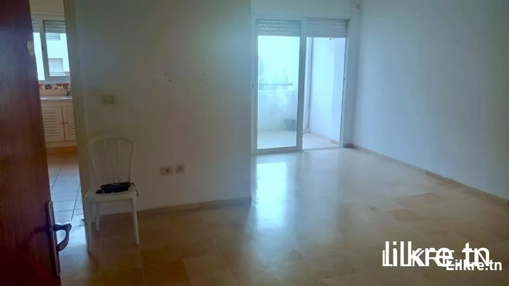 À LOUER appartement  S+2  vide a  Ben Arous Centre